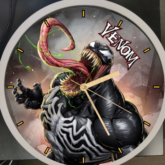 Venom clock - Picture 2 of 3